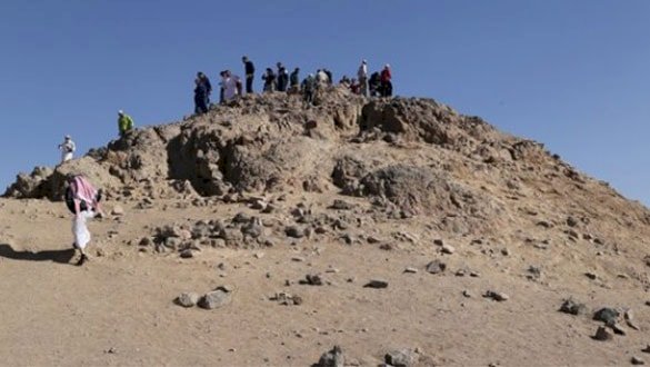 UHUD ŞEHİTLERİ'NİN FAZİLETİ