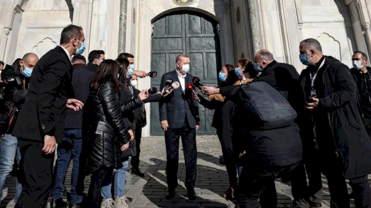 Vitrin mankeni tartışması: AKP Sözcüsü Çelik, CHP'yi 'siyasi takiyye' ile suçladı