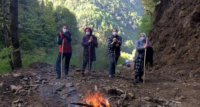 İkizdere’de iş makineleri "kapanma" dinlemedi