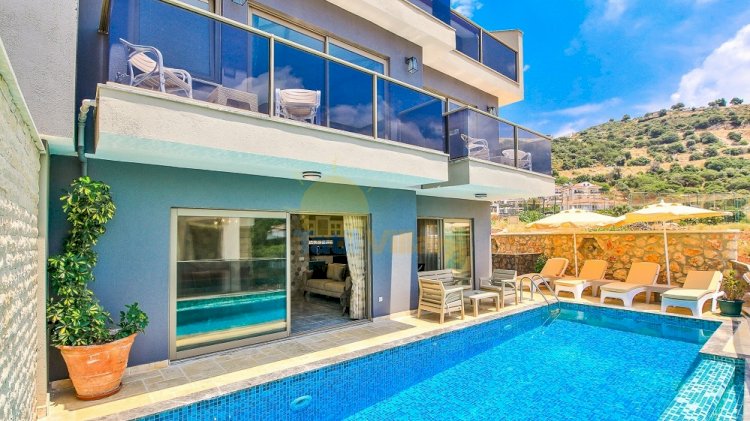 Kaş ve Kalkan’da Kiralık Villalara Talep Patlaması Yaşanıyor