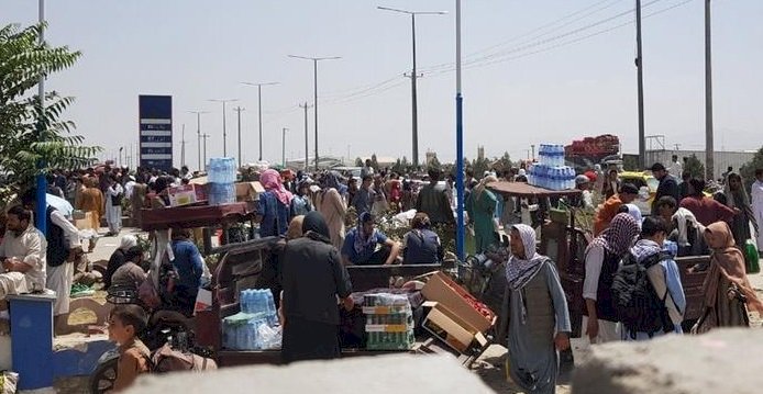 Kabil Havalimanı'nda izdiham: Yedi ölü