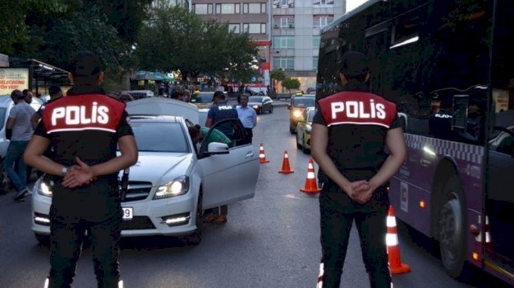 Anayasa Mahkemesi: Polislerin zorla üst araması yapması hak ihlali