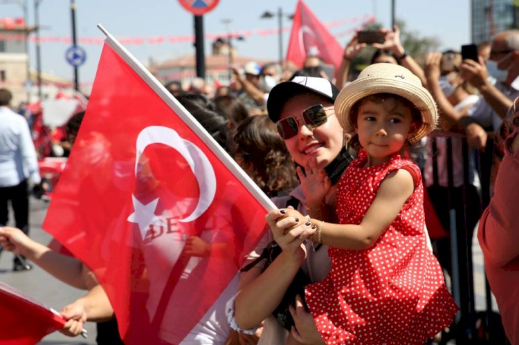 Kare kare 30 Ağustos coşkusu: Büyük Zafer'in 99. yıl dönümü