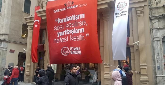 "Önümüzdeki bir yılda demokrasi mücadelesi yapacağız"