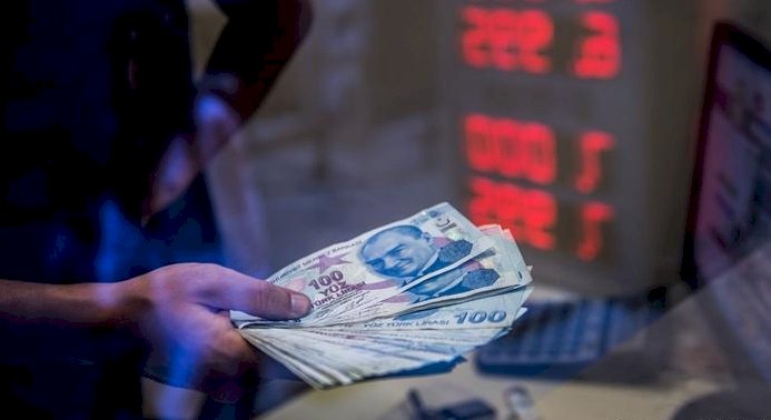 Dolar ve Euro'da sert düşüş