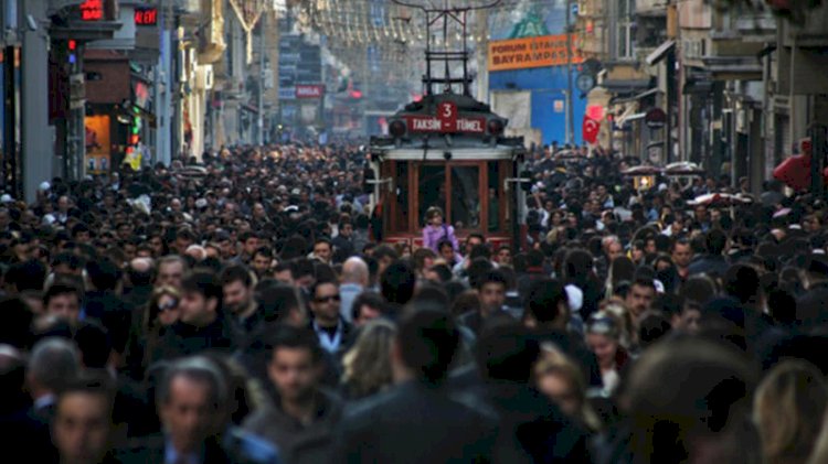 Prof. Dr. Osman Müftüoğlu: Ruh sağlığımız fena halde tehlikede; depresyon dalgasına dikkat!