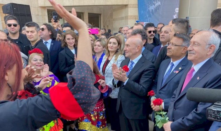 Kılıçdaroğlu İzmir’de Romanlar’dan Oy İstedi