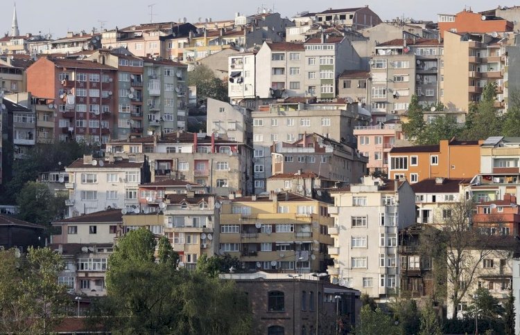 "İstanbul yakın gelecekte büyük deprem tehlikesi altında"