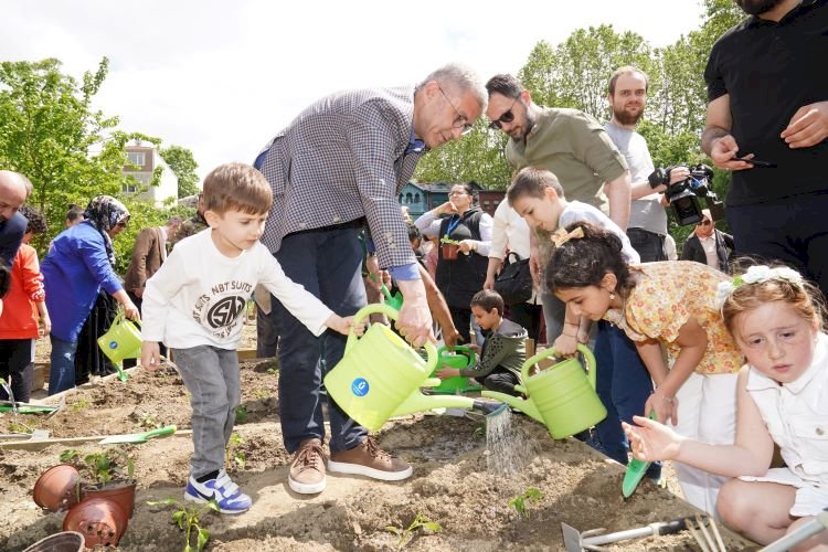 ATA TOHUMU YERLİ FİDELER ÜSKÜDAR’DA TOPRAKLA BULUŞTU