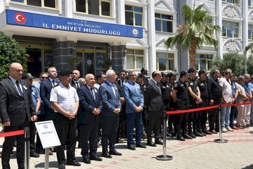 Trafik kazasında şehit olan bekçi toprağa verildi