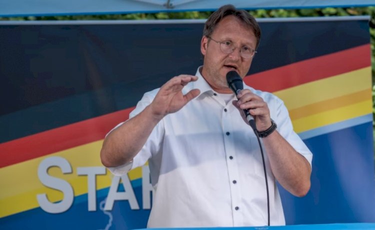 Almanya’da ırkçı AfD adayı kaymakamlık seçimini kazandı