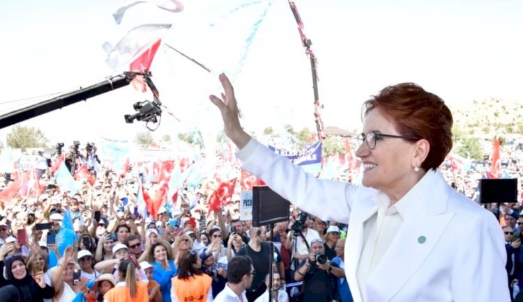 Akşener: “Asıl sorun kendimizdeydi, özür dilerim”