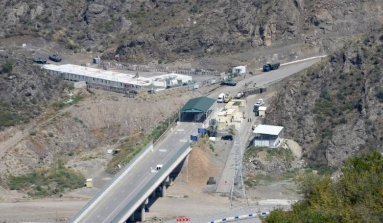 35 yıl sonra ilk kez Rus yardım tırı Dağlık Karabağ’a girdi