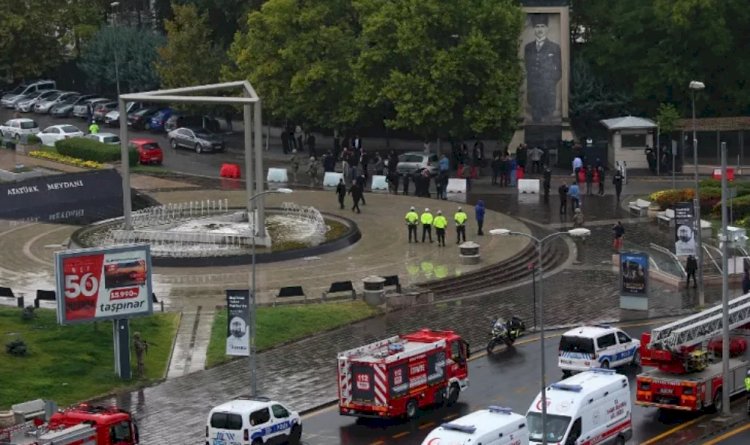 Ankara'da bombalı saldırı: 2 emniyet mensubu yaralandı, 2 saldırgan ise öldü