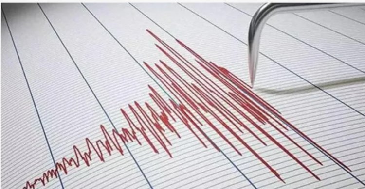 Yalova'nın Çınarcık ilçesi açıklarında İstanbul'da da hissedilen 4,1 büyüklüğünde deprem meydana geldi