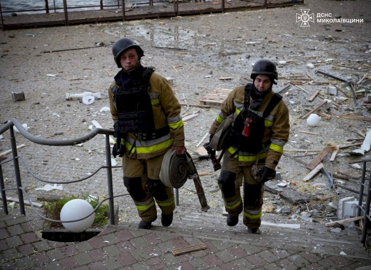 Rusya, Ukrayna Mikolaiv'de  Otel'e İHA ile Saldırdı