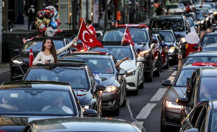 AKP’nin diaspora politikasının gerisinde ne yatıyor?