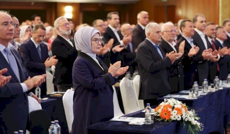 AKP'nin Kızılcahamam kampında yöneticilere yaylım ateş: 'Halktan kopmuş durumdayız'