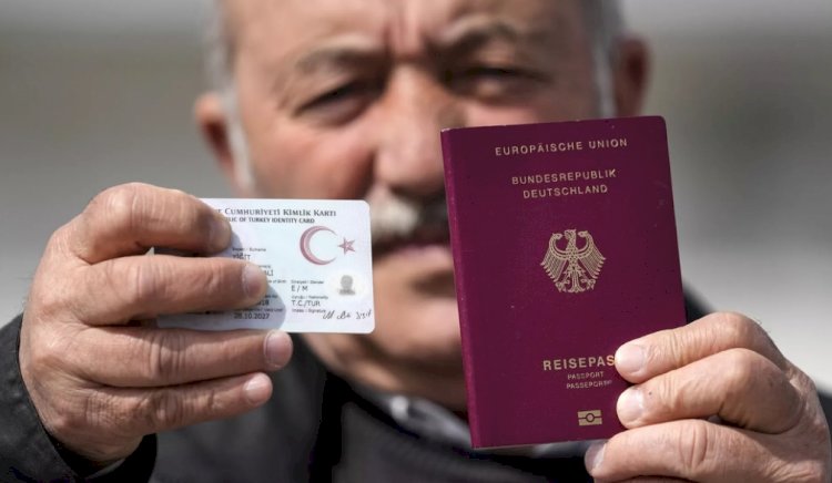 Almanya’da gurbetçi Türklere çifte vatandaşlık hakkı geliyor