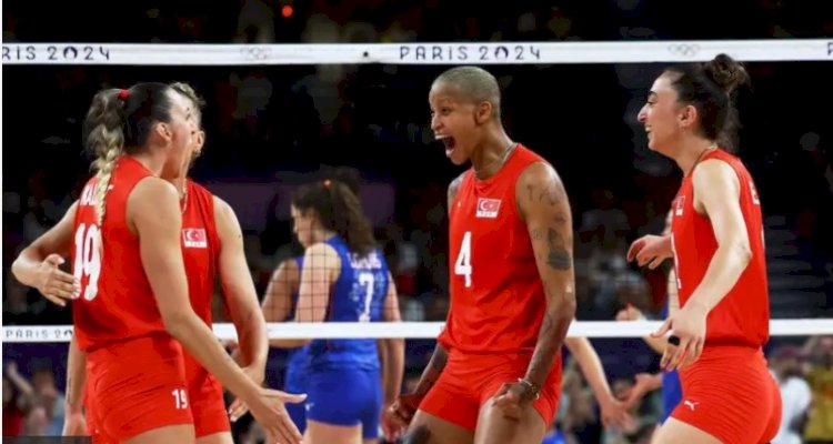 Paris 2024: Türkiye voleybolda ilk rakibi Hollanda'yı 3-2 mağlup etti