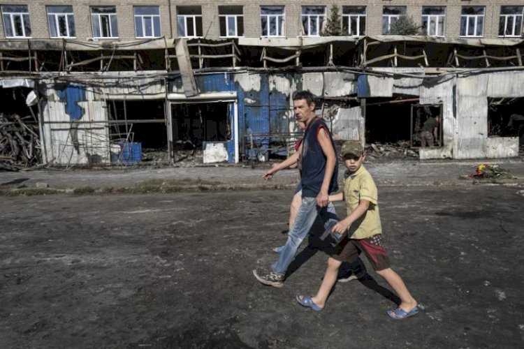 Zelenskiy yeni Avrupalı ortaklar ararken Rusya, Ukrayna köylerini bombalıyor