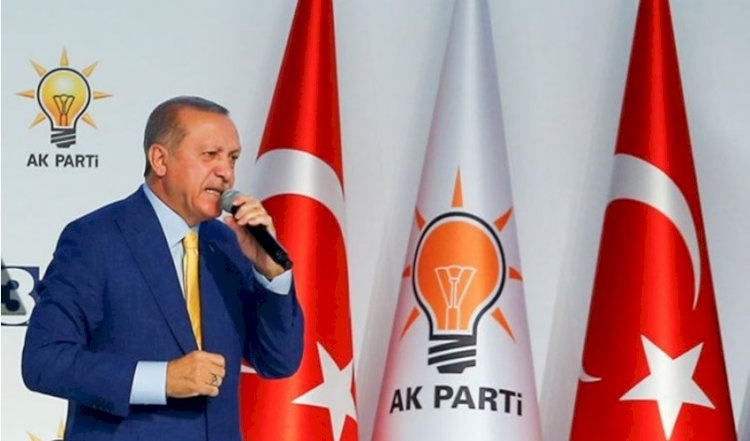 AKP'de Kimlik Tartışması: "Muhafazakâr-Demokrat" Kimliğini Değiştirme Önerisi Erdoğan'ı Kızdırdı