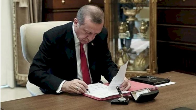 AK Parti 8. Olağan Büyük Kongreye Gidiyor: Erdoğan Kararı İmzaladı