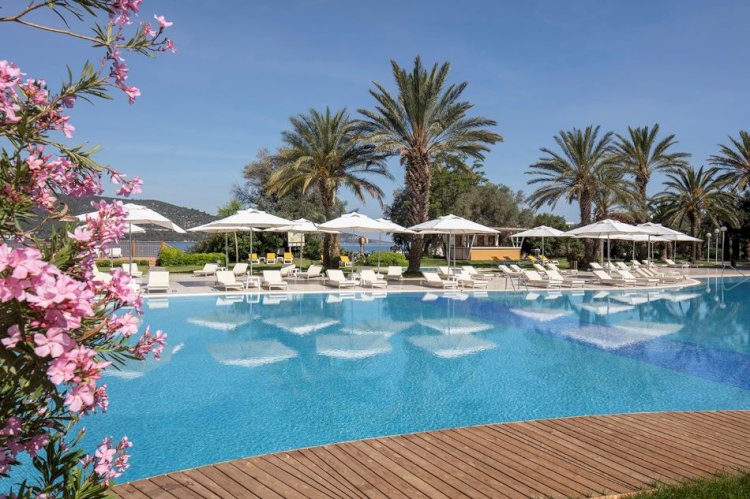 Bodrum’da Yaz Ruhu Devam Ediyor: DoubleTree by Hilton Bodrum Işıl Club All Inclusive Resort’ta Eşsiz Bir Tatil