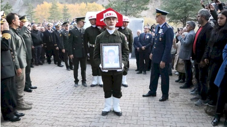 Şehit Deniz Teğmen Mustafa Kemal Öz Son Yolculuğuna Uğurlandı