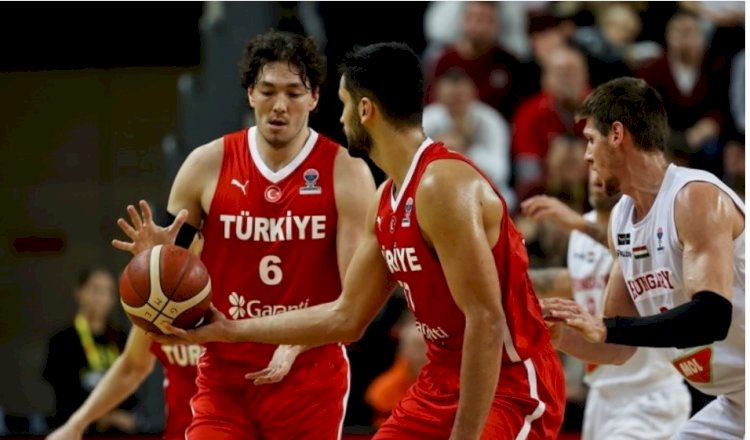 12 Dev Adam, Macaristan'ı Devirerek EuroBasket Biletini Aldı!