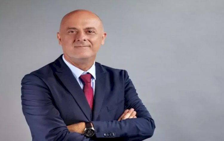 Ümit Özlale CHP’ye Katılıyor: Rozet Töreni Salı Günü