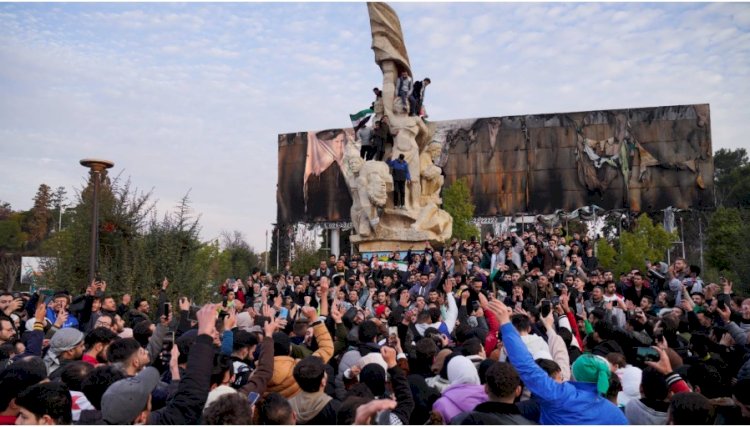 Son Dakika: Esad Görevi Bıraktı ve Suriye'den Ayrıldı